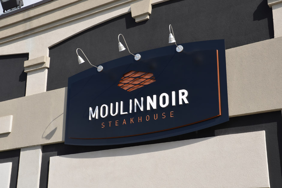 Moulin-Noir-enseigne